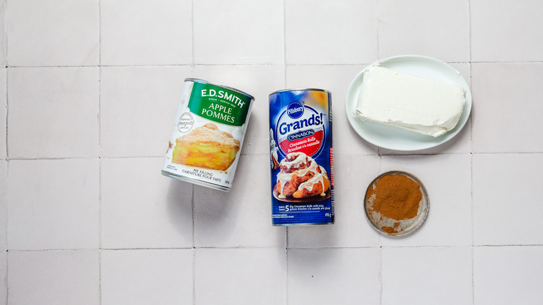 Apple cinnamon roll ingredients