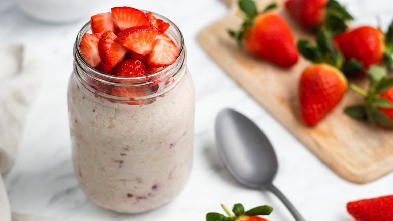 strawberry overnight oats in jar