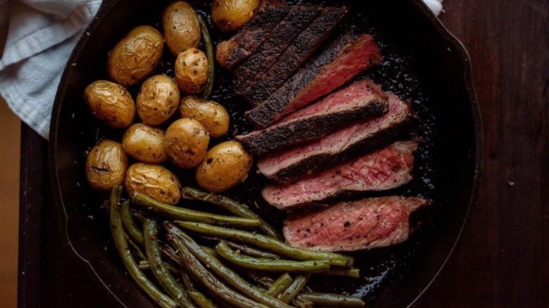 coffee-rubbed steak in skillet