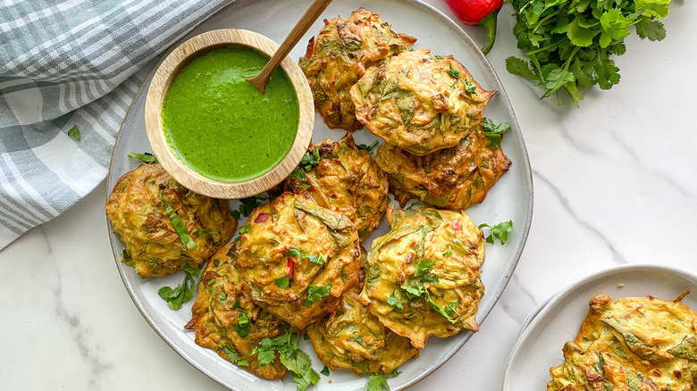 pakoras with green sauce