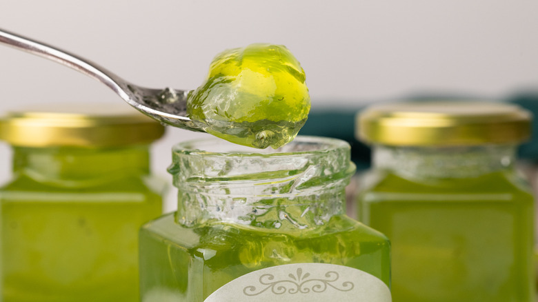 small jars of mint jelly