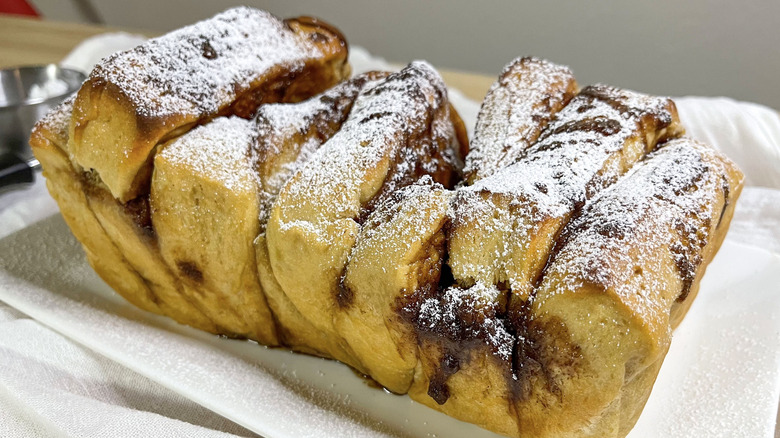 cinnamon loaf with powdered sugar
