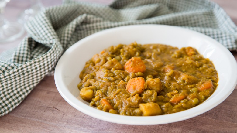 split pea stew in bowl