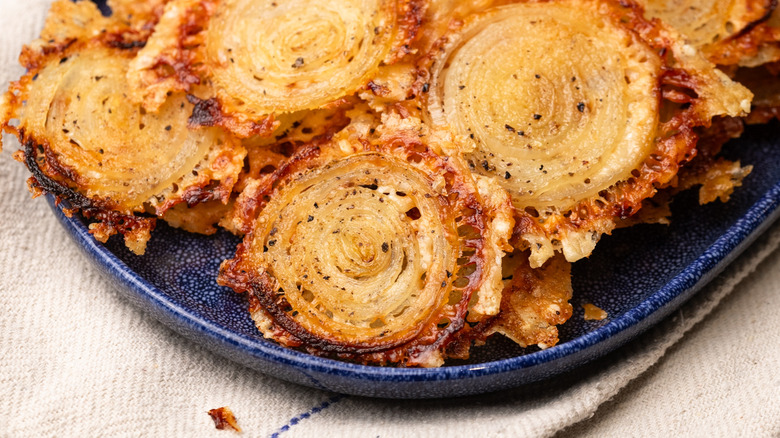 baked onion ring chips