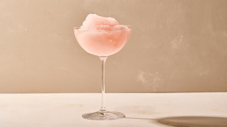 frozen paloma in a cocktail glass