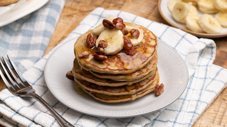3-ingredient banana pancakes