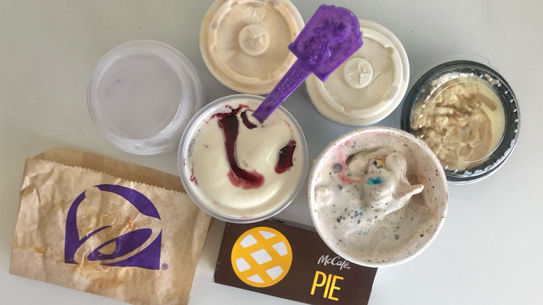 8 different fast-food fall desserts.