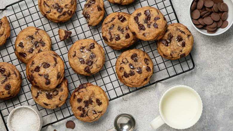 Brown butter chocolate chip cookies on a cooling rack