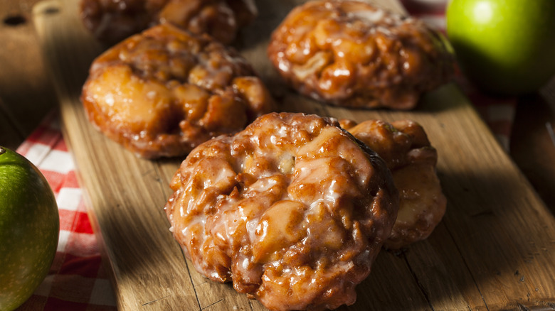 Apple fritters