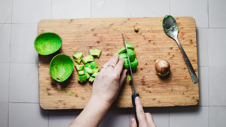 Dicing avocados