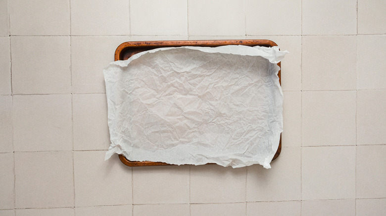Baking sheet with parchment
