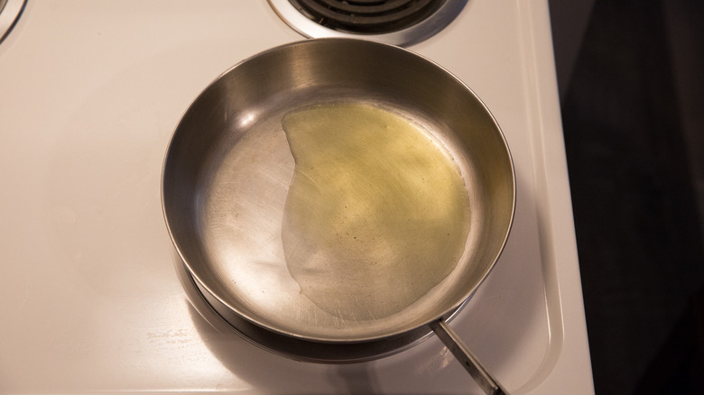 oil heating in metal pan
