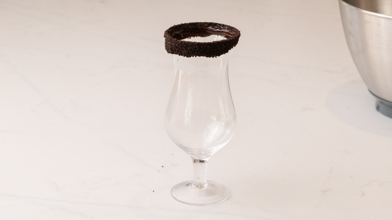 Milkshake glass with Oreo-coated rim
