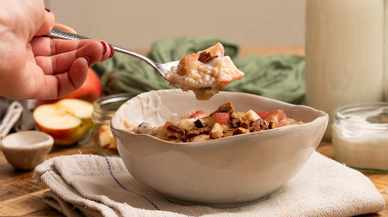 stovetop apple cinnamon oatmeal